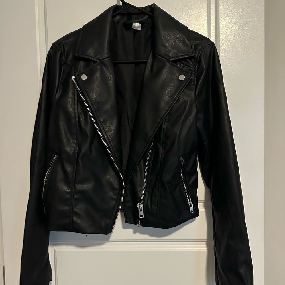 H&M Divided Sleek Black Outerwear